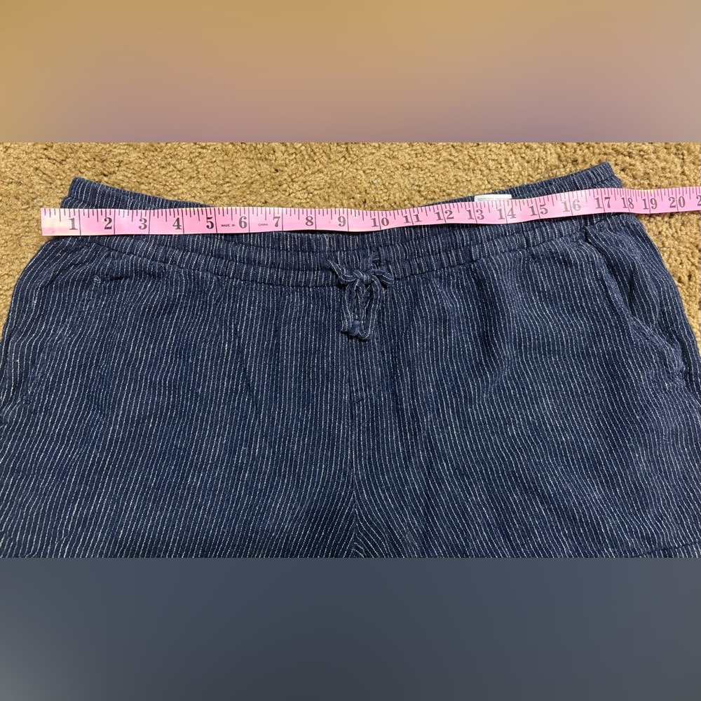 Old Navy Navy Pinstripe High-Waist Drawstring Shorts size L - Picture 6 of 7